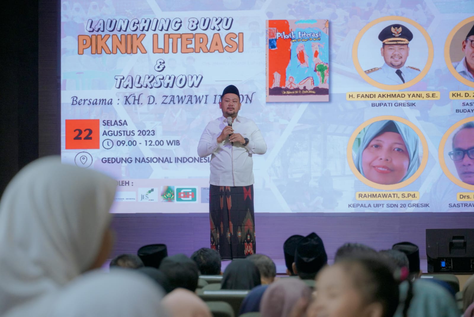 Launching Buku Piknik Literasi, Bupati Gus Yani Dorong Anak Muda Melek Baca Tulis